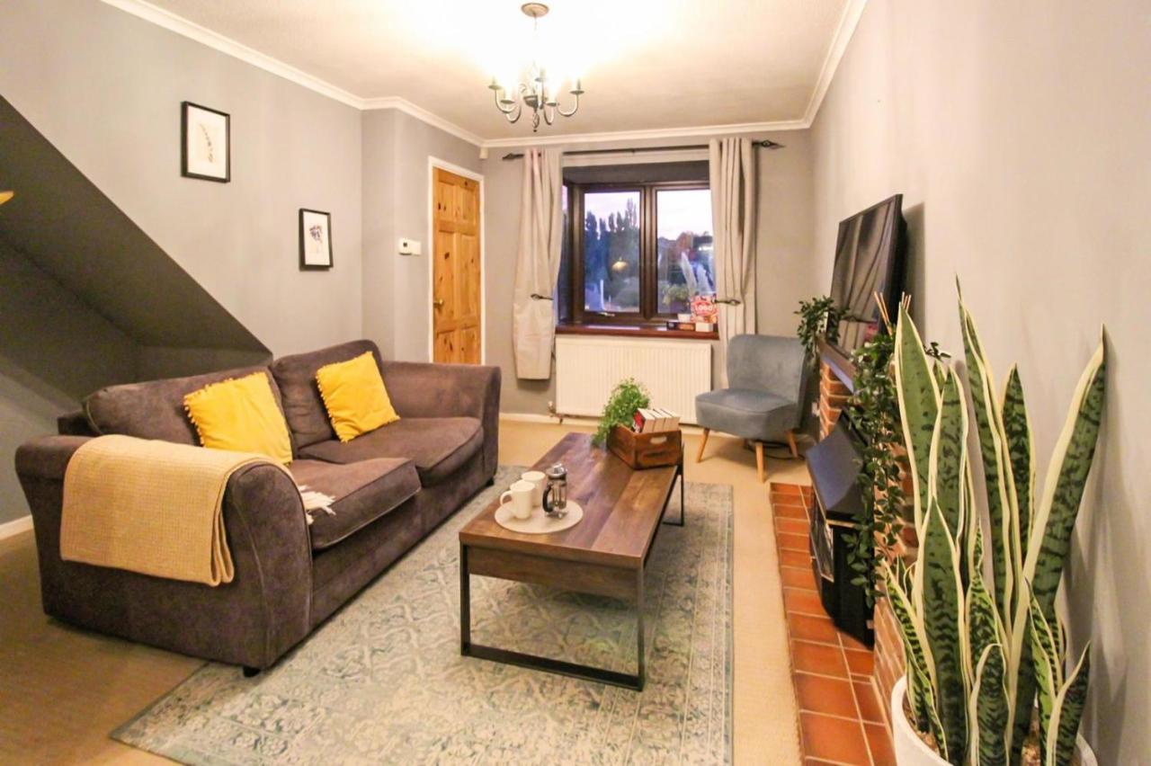 Comfortable 2 Bedroom House With Free Parking Nottingham Exterior foto
