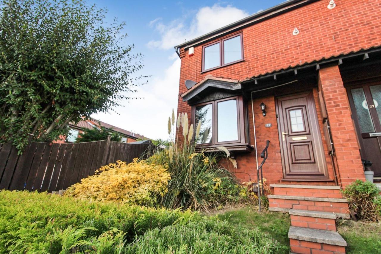 Comfortable 2 Bedroom House With Free Parking Nottingham Exterior foto